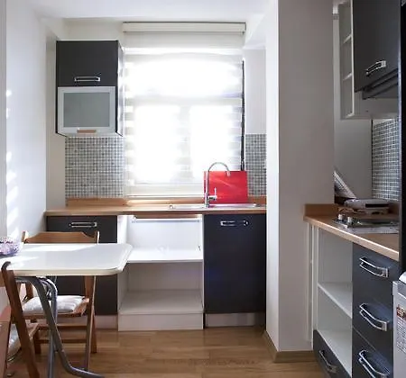 아파트호텔 Taksim Tulip Residences & 3*