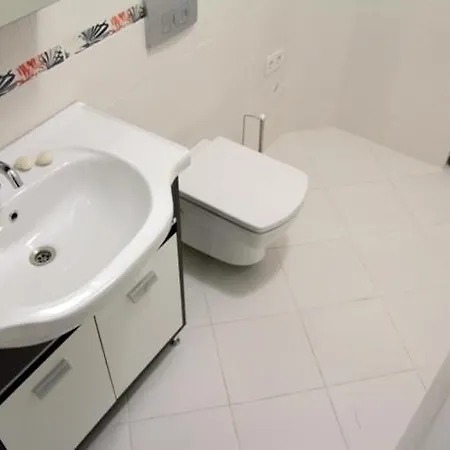 Taksim Tulip Residences & شقة فندقية