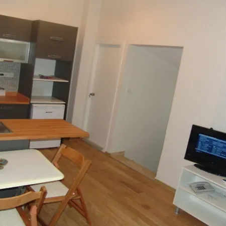 Taksim Tulip Residences & 3*