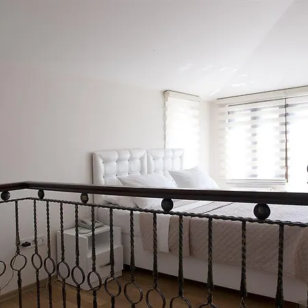 Taksim Tulip Residences & 3* Istanbul