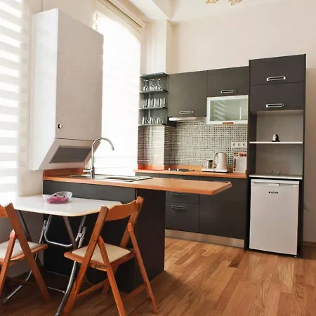 Taksim Tulip Residences & アパートホテル