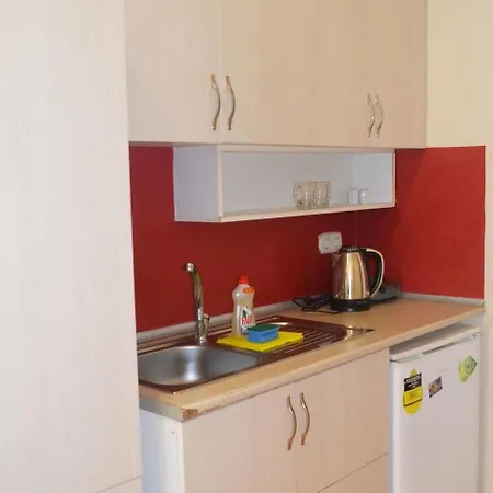 Taksim Tulip Residences & アパートホテル 3*